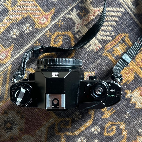 Nikon EM with strap - Picture 5 of 5